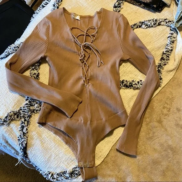Long sleeve body suit - Picture 1 of 5